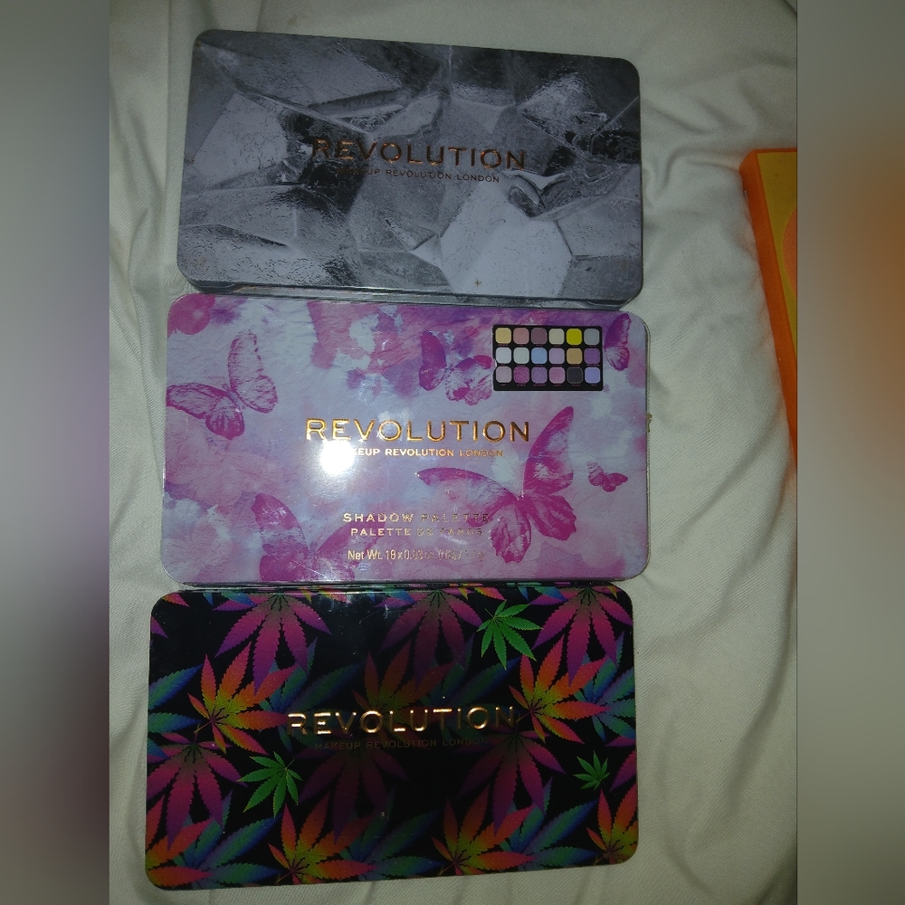 Revolution Makeup Palette Set